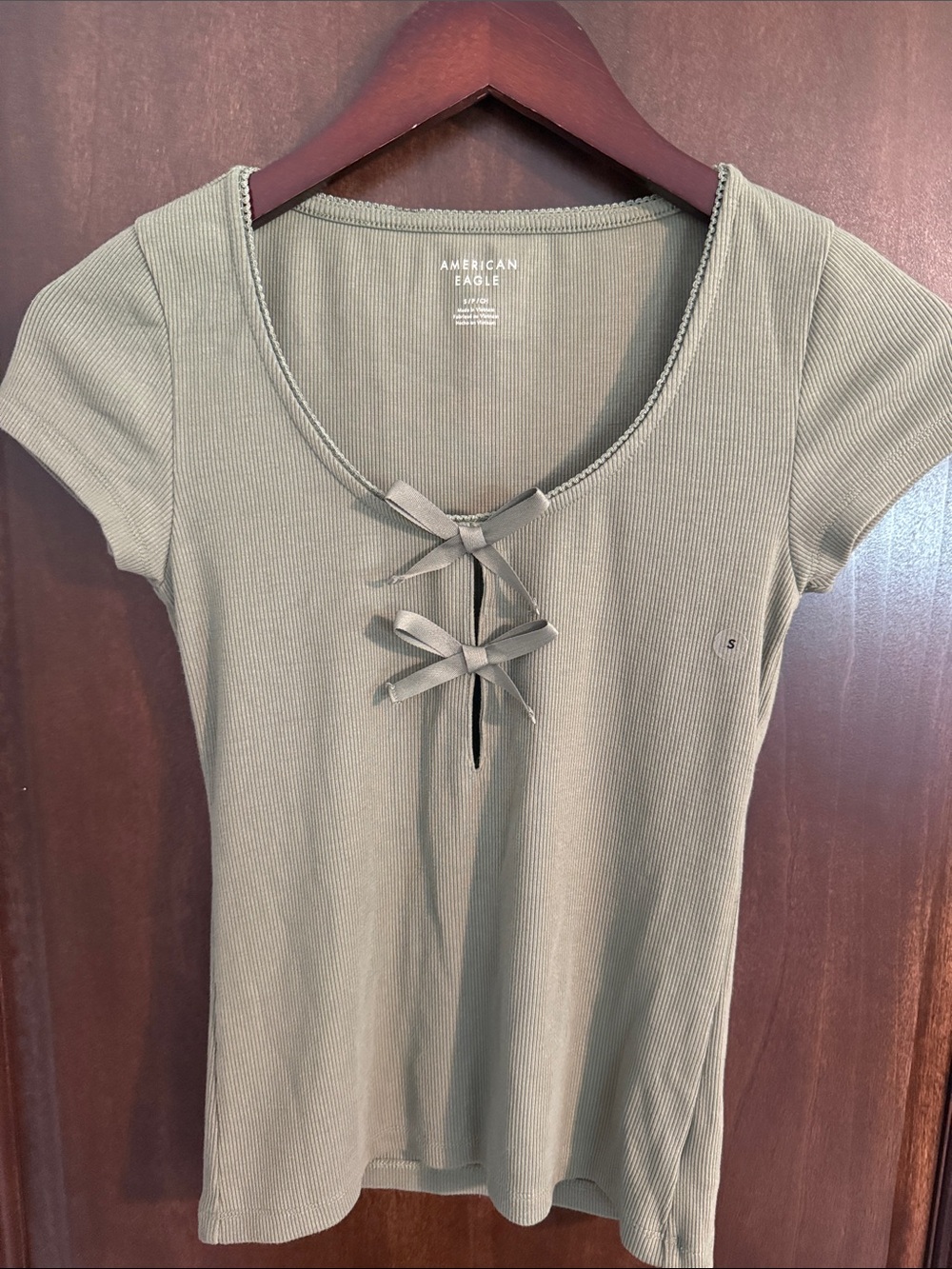American Eagle Outfitters Olive Ribbed Bow-Detail Scoop Neck Tee